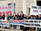 英国伦敦法轮功学员在中国大使馆前和平请愿 2002