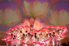 Published on 2/6/2005 On the evening of February 4, 2005, New Tang Dynasty TV held the New York performance of the 2005 Chinese New Year Global Gala, after earlier performances in Hong Kong, Taipei, London, San Francisco, Toronto and Washington DC. The nearly 5000 seats in the Theater at Madison Square Garden were sold out two days before the performance. The theme was "Myths and Legends." 

