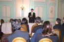 法轮功学员在日内瓦举行新闻发布会, 揭露江氏集团迫害法轮功的罪行 2001-03-19