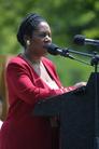 法轮功学员在华盛顿D.C. 集会, 图为国会议员Sheila Jackson Lee 谴责中共迫害法轮功的恐怖暴行 2002-07-20 