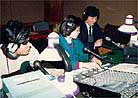 Published on 1993 1993年，李洪志师父在武汉湖北长江经济电台做热线直播. <br>中国，武汉