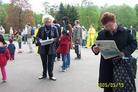 Published on 5/16/2005 		莫斯科森林公园的庆祝大法日讲真相活动（图）