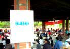 Published on 5/13/2000 Celebrating 1st World Falun Dafa Day.