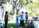 Published on 5/13/2001 Practitioners hold group practice and spread Dafa on May 13, 2001. 