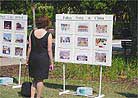 Published on 5/17/2001 Practitioners spread Dafa to the public on the 2nd World Falun Dafa Day.